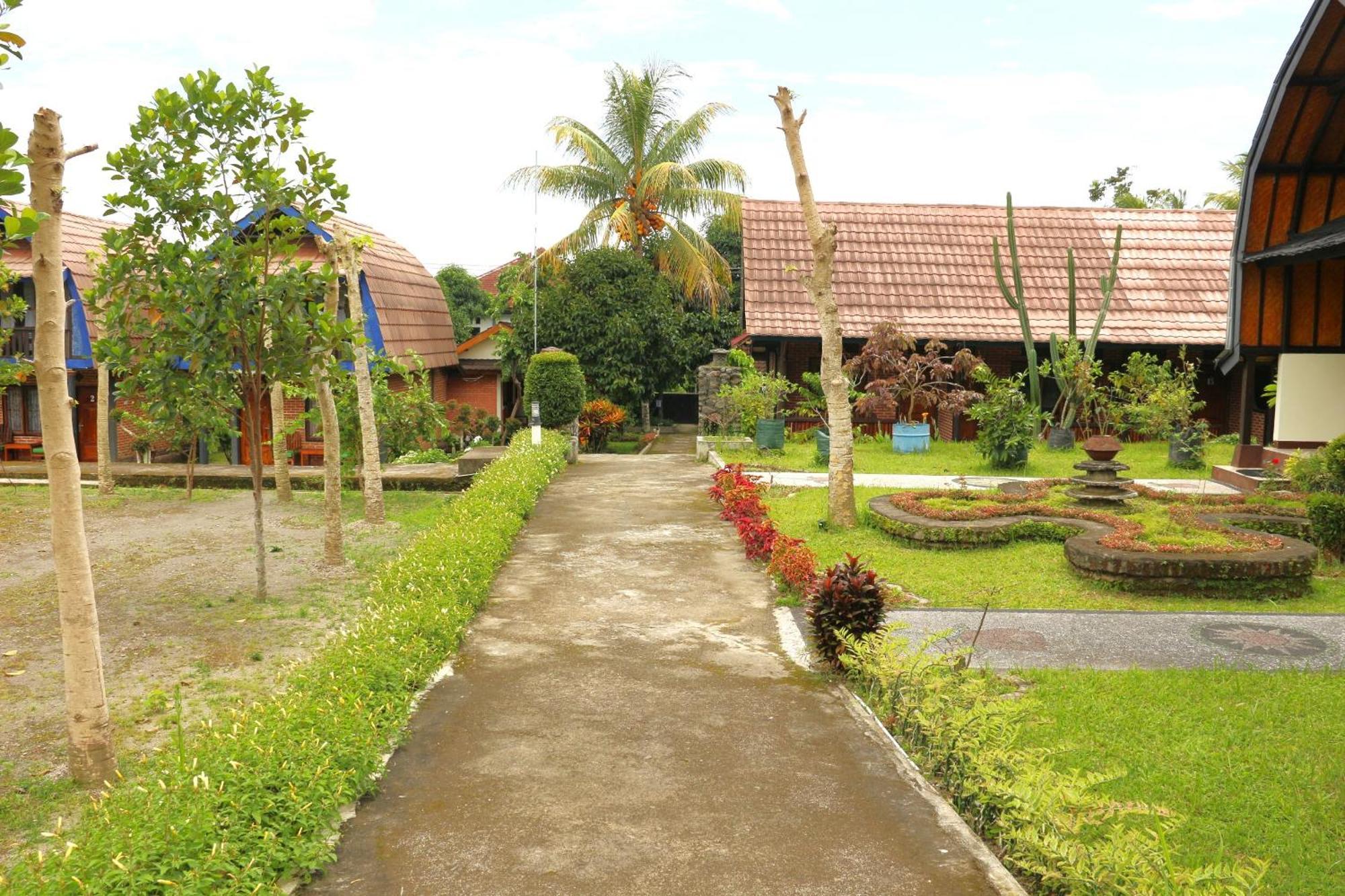 Green Orry Inn Tetebatu Esterno foto